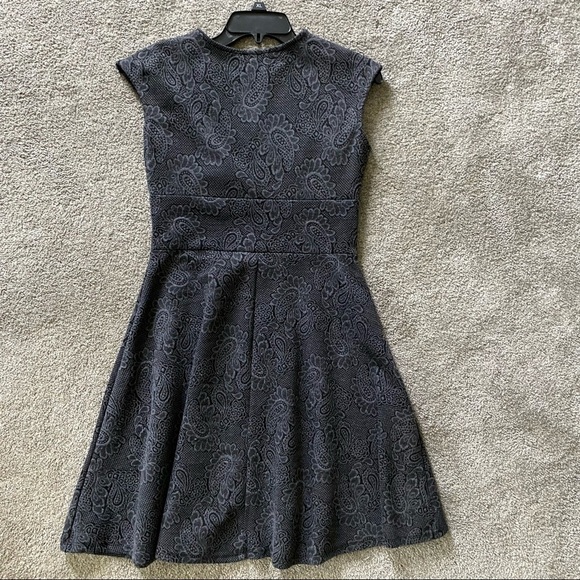 🔵 Gray Cap Sleeve Dress Size S - Picture 7 of 9